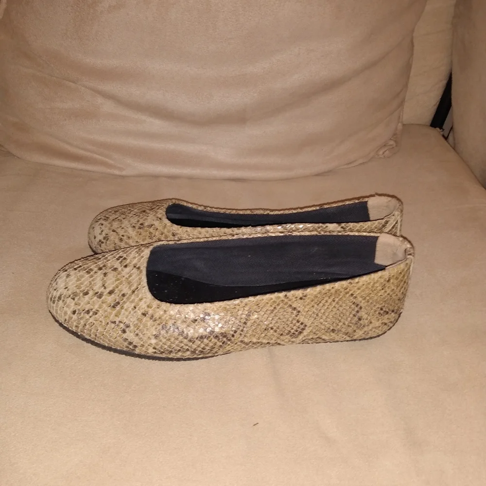 KOKUA Tan Leather Snake Skin print size 37 Ballet Flats